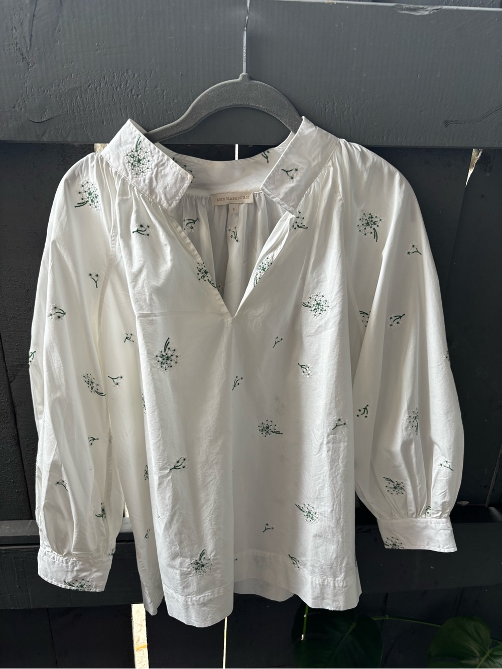 ANN MASHBURN White Blouse with Green Floral Sprigs and Embroidered Collar
